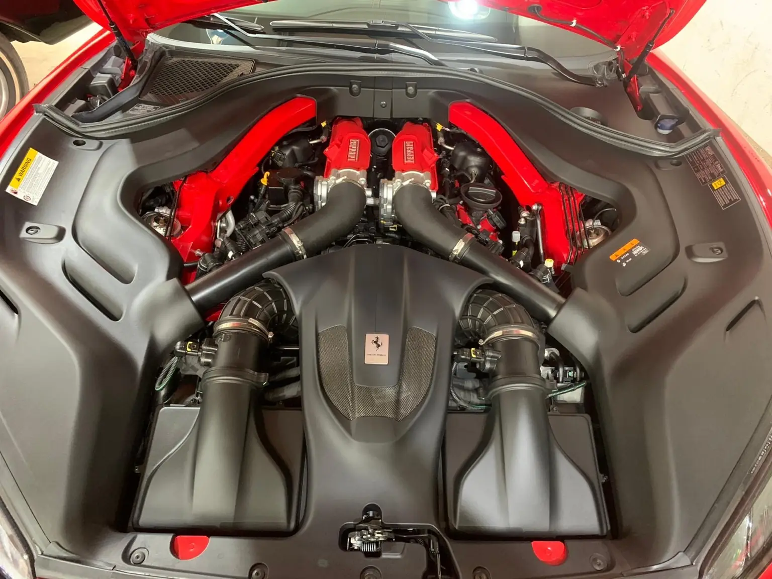 Ferrari Fahrzeugaufbereitung - Premium Auto Detailing bei Rust & Shine